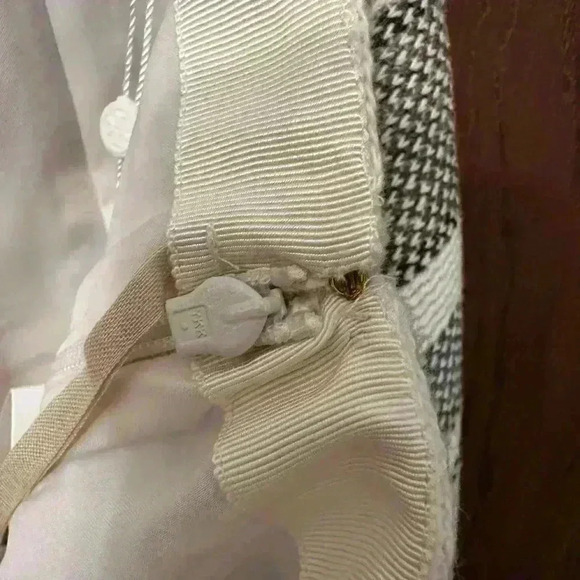 NEW Tory Burch Wrap Skirt Ivory W/ Gray/Brown Stripes - Zip Close, Size S Lined - Picture 8 of 11